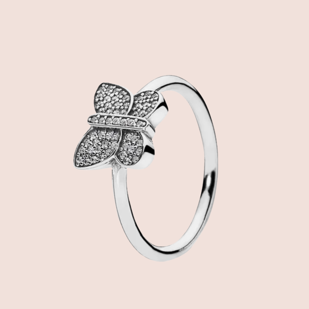 Anillo mariposa con piedras plata