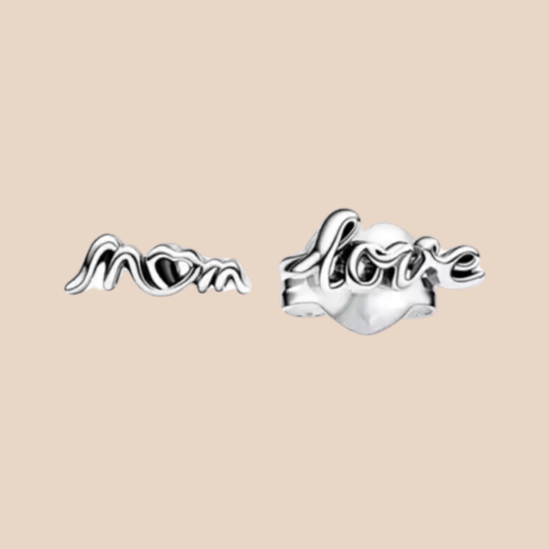 Aretes Mom y love pequeños