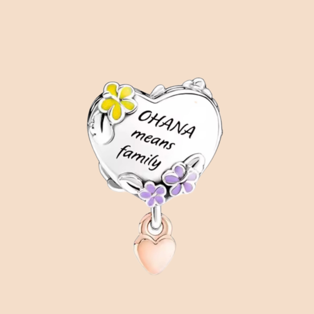 Charm corazón Stitch con corazón miniatura oro rosa Ohana