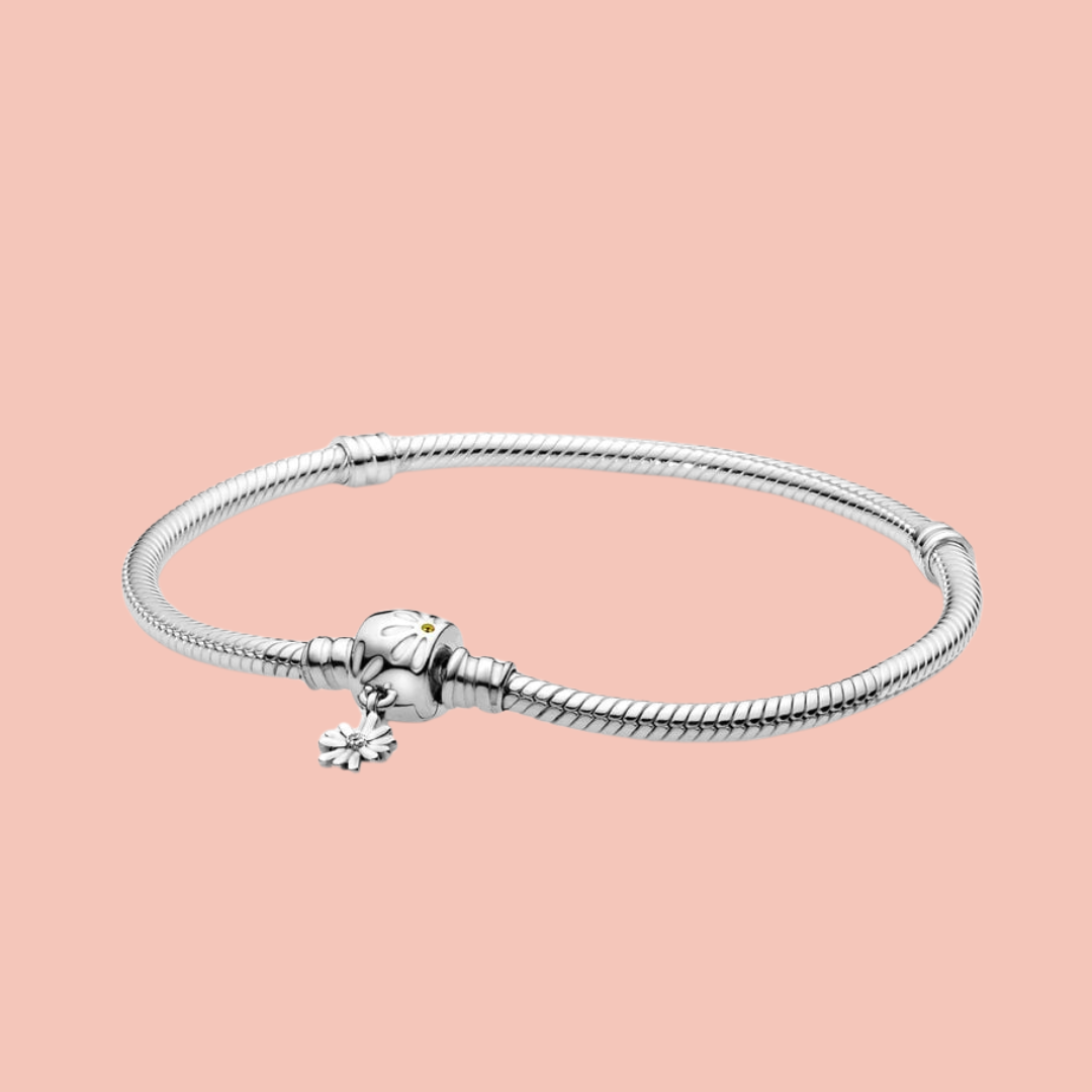 Pulsera broche cuadrado con margaritas blancas