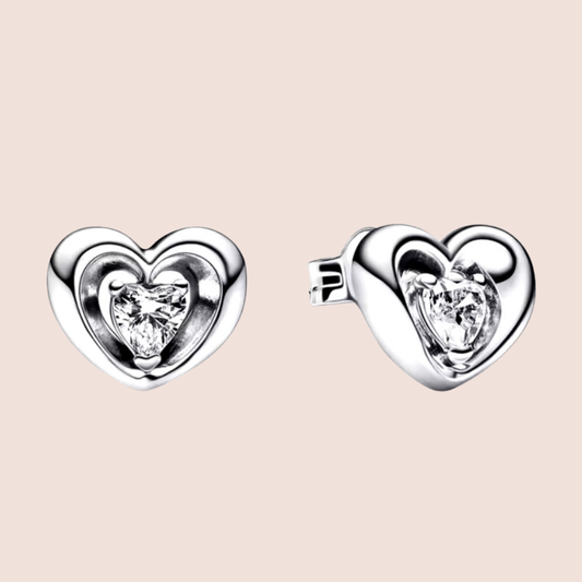 Aretes corazones con piedra plata al centro