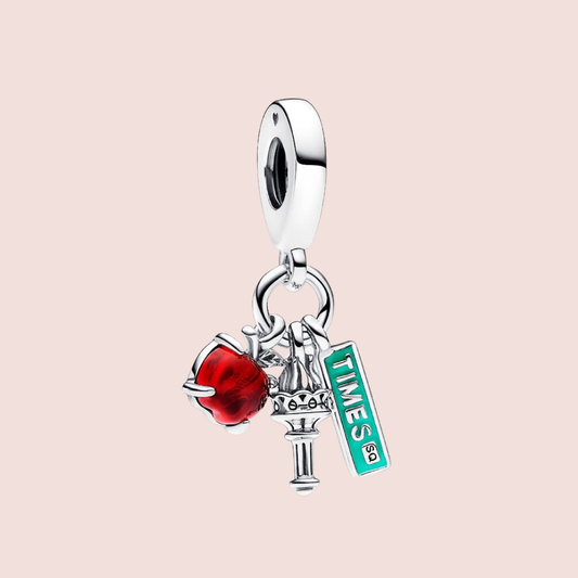 Charm New York (Manzana, Times Square y antorcha)