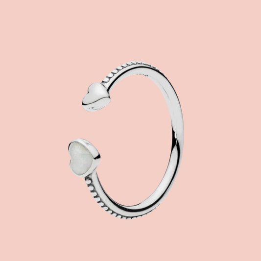 Anillo con dos corazones plata y blanco