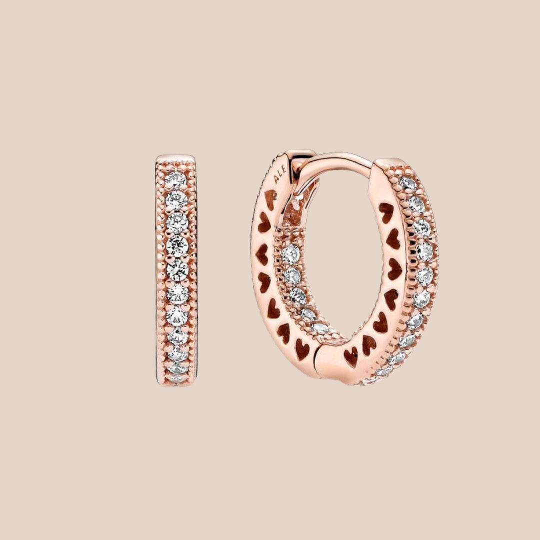 Arracadas pequeñas oro rosa con piedras plata